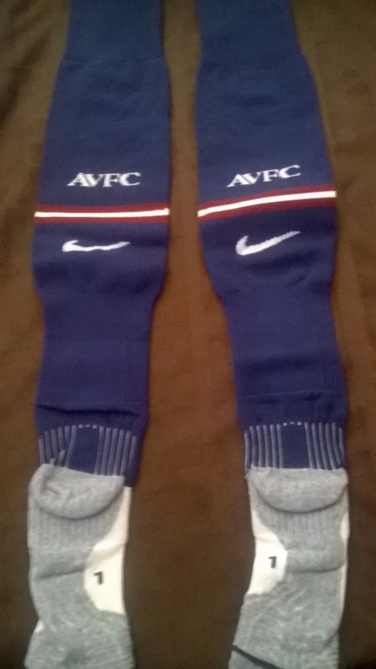 Calcetines oficiales del partido Aston Villa FC nuevos con etiquetas Nike talla L Foto 1 de 3