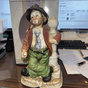 Melody In Motion Lamp Post Willie Hobo Clown Porcelain Musical Figurine 1987 - Picture 1 of 7