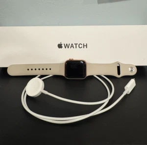 Apple Watch Se 40mm *NOT WORKING - Photo 1 sur 8