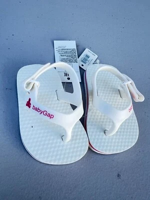 NUEVAS Sandalias Gap Bebé Niñas Puntera Blanco Logo 0-3m 3-6m Foto 1 de 4