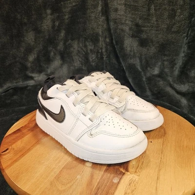 Nike Air Jordan 1 Retro Zapatos Bajos DR9748-132 Niño Talla 13 C Negro/Blanco Corbata Rápida Foto 1 de 4