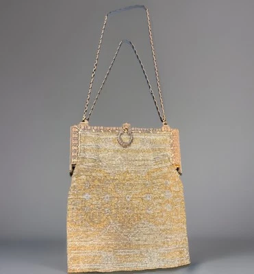 Cartera antigua de acero con micro cuentas, C1910 Foto 1 de 4