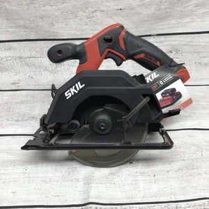 Skil PWR CORE 12V Brushless 5-1/2" Circular Saw MODEL CR541801 w/ 4ah Battery - Picture 1 of 5