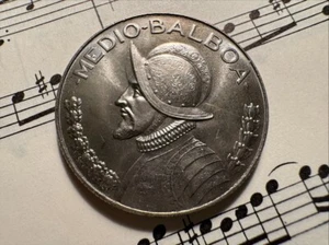 PANAMA 1/2 Balboa 1996 Cu-Ni/Cu KM129 1-year type TOP GRADE minted 200,000 RARE! - Picture 1 of 2