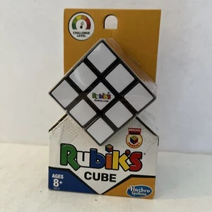 NUEVO Cubo de Rubik 3x3 Original Rompecabezas Puzzle Juego de Estrategia Hasbro 2020 - Imagen 1 de 7