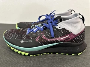 Nike By You React Pegasus Trail 4 GTX FJ8896-900 Uomo Taglia 11.5 Nero/Grigio/Teal - Foto 1 di 11