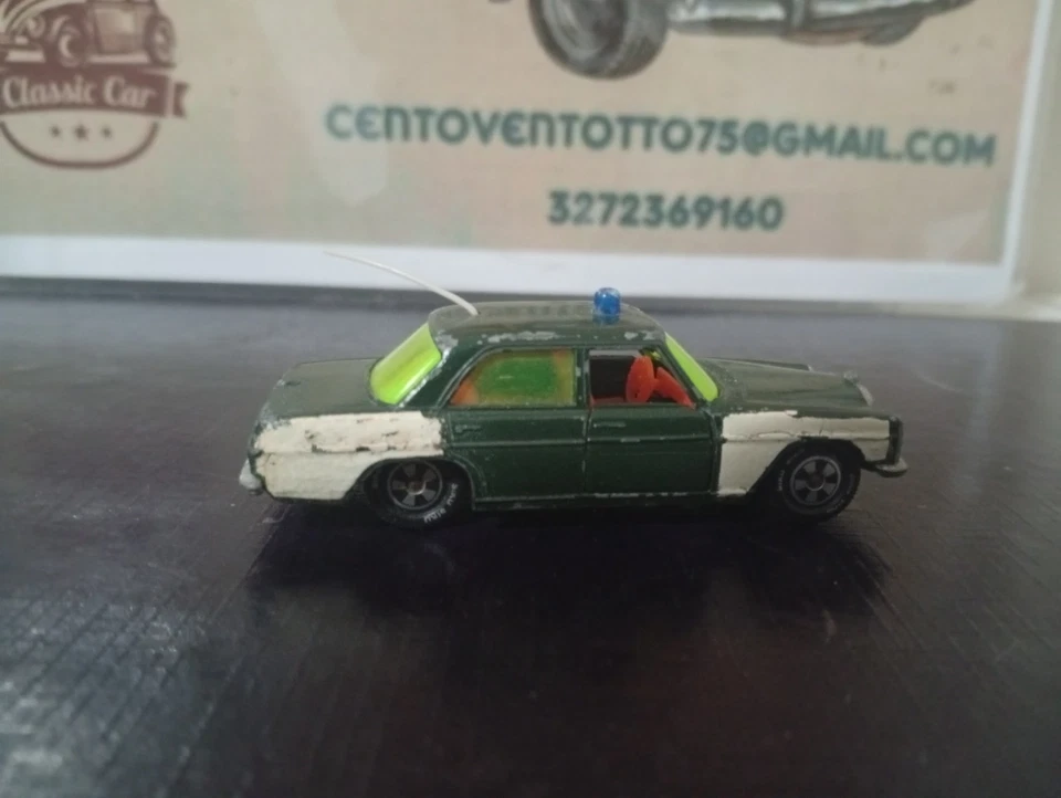 Mercedes Polizei  W114 250  Siku 1/60 - Immagine 1 di 4