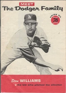 1960 *LOS ANGELES DODGERS* Vintage DODGER FAMILY Booklet STAN WILLIAMS UNION 76 - Picture 1 of 4