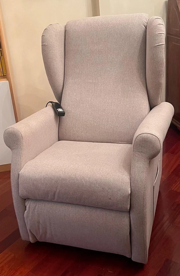 POLTRONA ELETTRICA ELEVABILE VIKI BERGER - Immagine 1 di 4