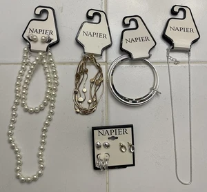 Napier Marke Halskette Ohrringe Armband Konvolut Modeschmuck gold & silberfarben - Bild 1 von 7