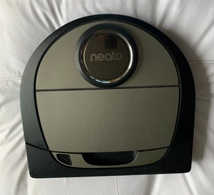 Neato Botvac D7 Robot Vacuum –  SPARES or REPAIRS - No Docking unit or manual - Picture 1 of 3