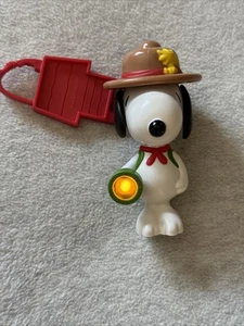 McDonalds Peanuts Snoopy Camper Flashlight Keychain Toy 2018 Collectible WORKS! - Picture 1 of 13