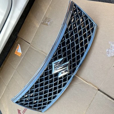 Parrilla superior delantera Suzuki Kizashi 2010 a 2013 OEM# 71746-57L00 “estado usado” Foto 1 de 4
