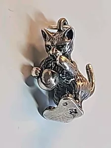 Bracciale Vintage Argento Sterling Gattino Gatto che Gioca con Filato Palline Charm - 5,5g - Foto 1 di 6