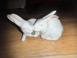 Royal Copenhagen - 1923 Small Porcelain Pair of Rabbits #518 MINT Condition - Picture 1 of 6