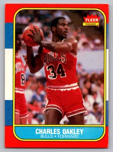 1986-87 FLEER #81 CHARLES OAKLEY BULLS ROOKIE - Picture 1 of 3