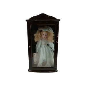 Muñeca de porcelana coleccionable Ashley Belle de colección (Hadley) con estuche de madera... C3 - Imagen 1 de 8