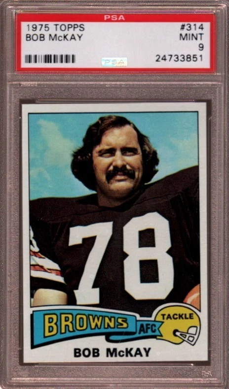 1975 TOPPS # 314 BOB McKAY ☆RARE☆ CLEVELAND BROWNS ☆ONLY 11 HIGHER☆ PSA 9 MINT - Image 1 of 1