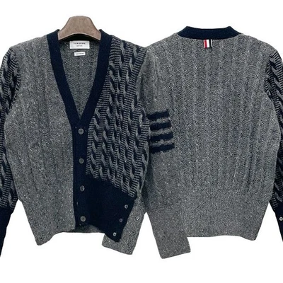 Cardigã Thom Browne pulseira diagonal 4 barras Funmix cabo Donegal 123467359 - Imagem 1 de 4