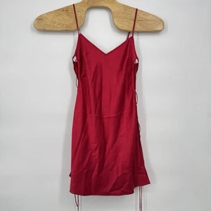 Vestido Victoria's Secret Talla Pequeña Rojo Satinado Sin Mangas Chemise Noche Con Cordones Lados - Imagen 1 de 8