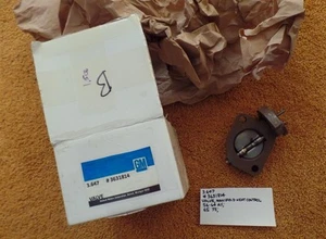1956-65 Cadillac Exhaust Manifold Heat Riser Valve NOS 3631814 - Picture 1 of 6