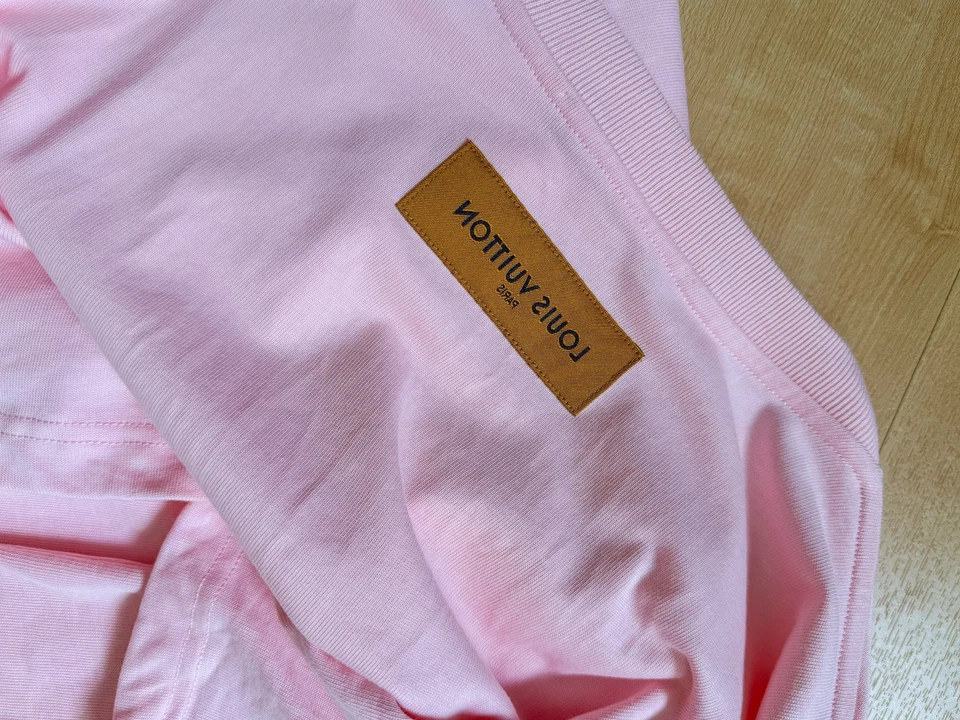 Louis Vuitton SS20 Inside Out T 恤粉色 — 第 1/4 张图片