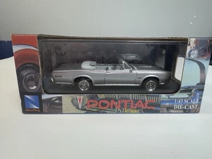 New Ray 1966 Pontiac GTO (1/43 scale) - Picture 1 of 4