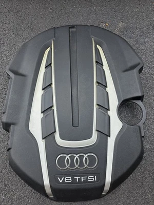 Cubierta del motor AUDI A8 QUATTRO 2013-2018 4,0 L - V8 TFSI 079103925AC Foto 1 de 3