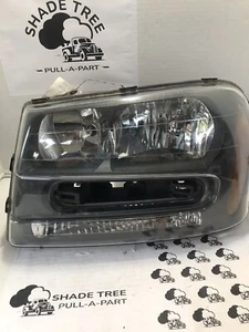 2005 Trailblazer Headlight Driver Side LH Excellent Condition OEM - Picture 1 of 7