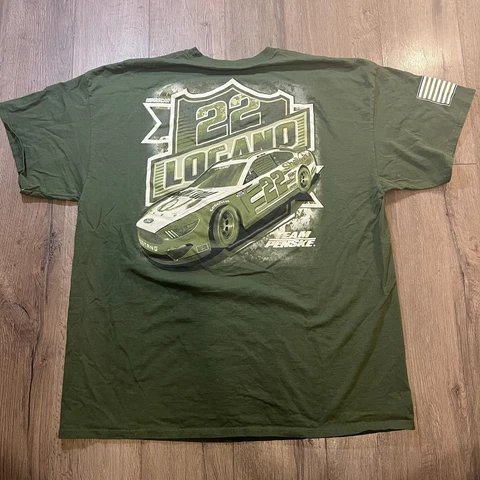 Joey Logano Shirt Men's 2XL Green Nascar Team Penske Crewneck #22 Racing Cover