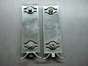 2 pcs NORS body side wide moulding clips 1977-1989 Oldsmobile 560587 - Picture 1 of 8