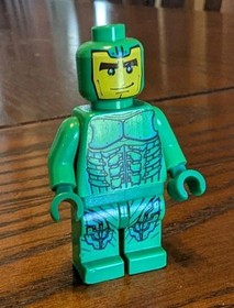 spd006 Lego Super Heroes Spider-Man 4852 4851 Green Goblin Minifigure NO HELMET.