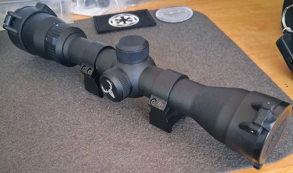 Mira para rifle Bushnell Banner 1,75-4x retícula circular X con anillos y tapas (10AL25KD) Foto 1 de 4