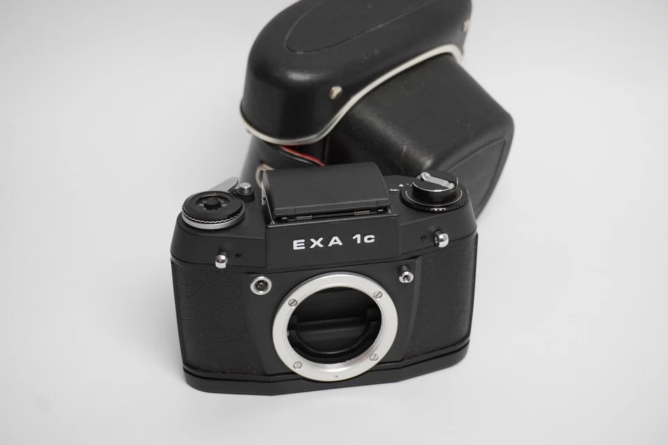 EXA 1c SLR Body + LEDER TASCHE - GEPRÜFT VOM HÄNDLER NEUWERTIG ⚡️BLITZVERSAND⚡️ - Bild 1 von 4