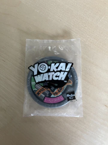 Hasbro Yokai Yo-Kai Watch 2015 NYCC Exclusive Medal Jibanyan Cover