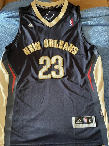 Anthony Davis Adidas Size Large New Orleans Jersey Cover