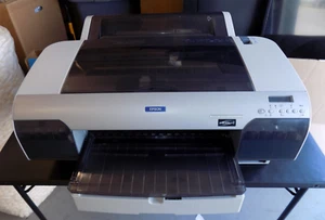 Epson Stylus Pro 4000 Wide format Ink Jet Printer (Clogged Print Head) - Picture 1 of 3