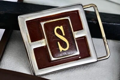 Hebilla de cinturón vintage marrón y dorado letra "S" monograma acrílico 2,5" Foto 1 de 4