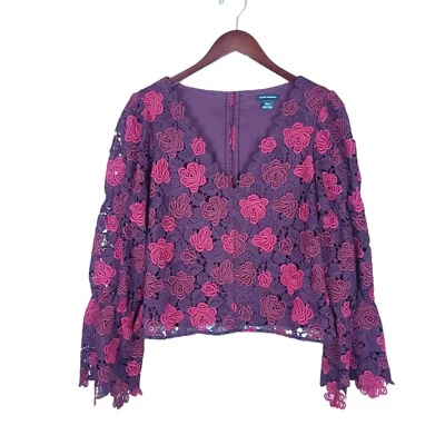CLUB MONACO Red Burgundy Floral Lace Bell Sleeve Top Size Medium M - Image 1 of 4
