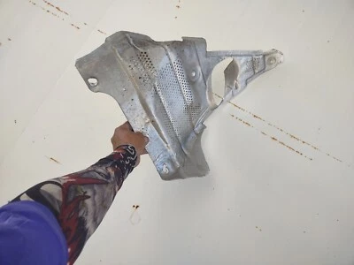 Protector térmico transmisión delantera derecha | Se adapta a Jaguar XJ8 X308 1998-2003  Foto 1 de 4