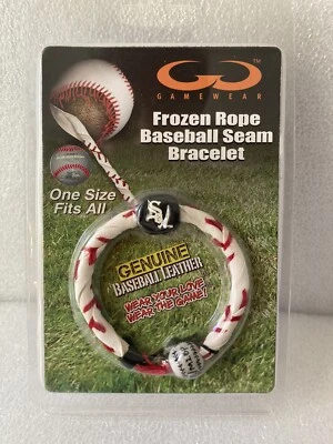 CHICAGO WHITE SOX GAMEWEAR CLASSIC FROZEN ROPE LEATHER BASEBALL SEAM BRACELET - Image 1 of 4