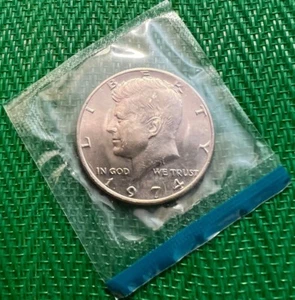 1974-P ORIGINAL US NEUWERTIG Kennedy halber Dollar - KOSTENLOSER VERSAND - Bild 1 von 2