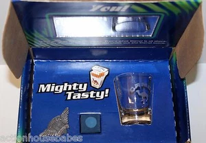 CAMEL Mighty Tasty Smokes caja set VASO TIRO CUBO DE BILLAR Y PIN DE VIAJE ROADHOUSE - Imagen 1 de 11
