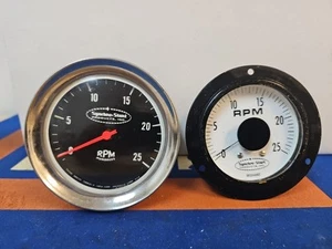 2 SYNCHRO-START ELECTRONIC TACHOMETER RPM - Picture 1 of 6