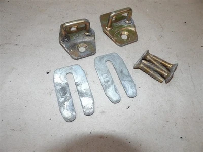 Conjunto de pestillos de puerta con cuñas tornillos par Jeep Cherokee XJ 1997-2001 OEM Foto 1 de 2