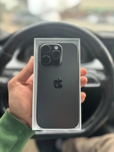 [BOITE OUVERTE] NEUF Apple iPhone 16 Pro 128 Go Noir Titane Modèle Canada - Photo 1 sur 5