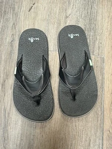 Sanuk Black Flip Flops Mens 8-8.5 Sandals Cushioned Surf Wear Casual Nice Cond. - Picture 1 of 7