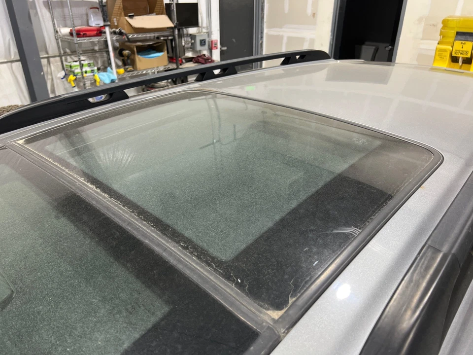 2005 - 2009 Subaru Legacy Outback Rear Sunroof Glass (Glass Only Fixed) - Image 1 of 1