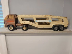 ANTIQUE TONKA PRESSED METAL CAR HAULER. GREAT FOR RESTORATION OR CUSTOMIZATION!! - Picture 1 of 5