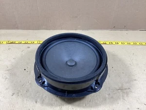 2016 - 2020 AUDI A3 FRONT LEFT DRIVER SIDE DOOR AUDIO SPEAKER - 8V0035415D - OEM - Picture 1 of 8